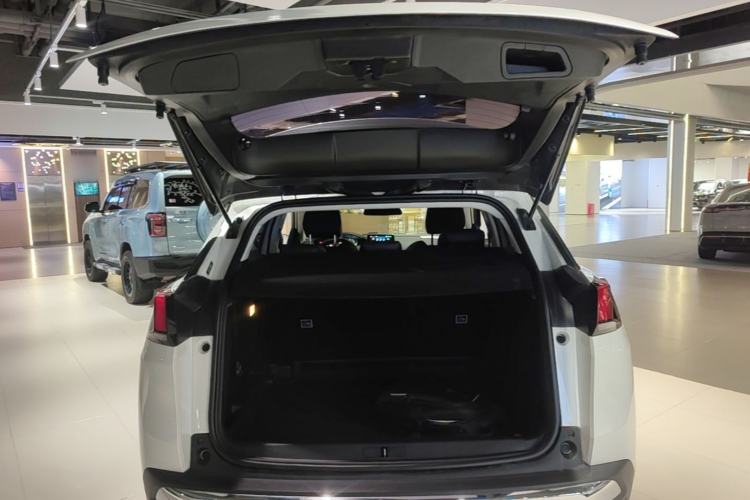 Used Peugeot 4008 2017 350THP Elite Edition Trunk