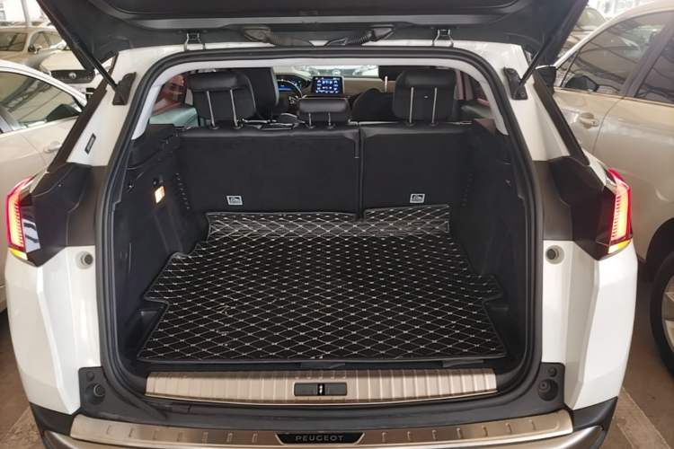 Used Peugeot 4008 2017 350THP Elite Edition Trunk