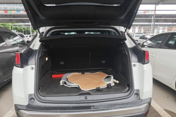 Used Peugeot 4008 2017 350THP Elite Edition Trunk