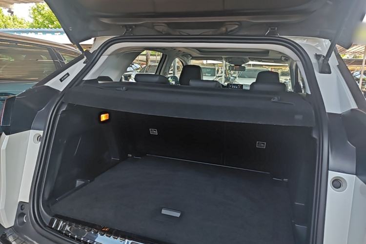 Used Peugeot 4008 2017 350THP Elite Edition Trunk