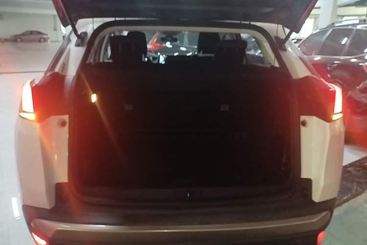 Used Peugeot 4008 2017 350THP Elite Edition Trunk