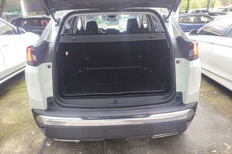 Used Peugeot 4008 2017 350THP Elite Edition Trunk
