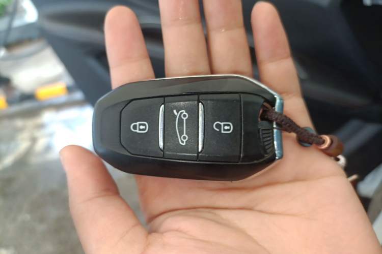 Used Peugeot 4008 2017 350THP Elite Edition Vehicle Key