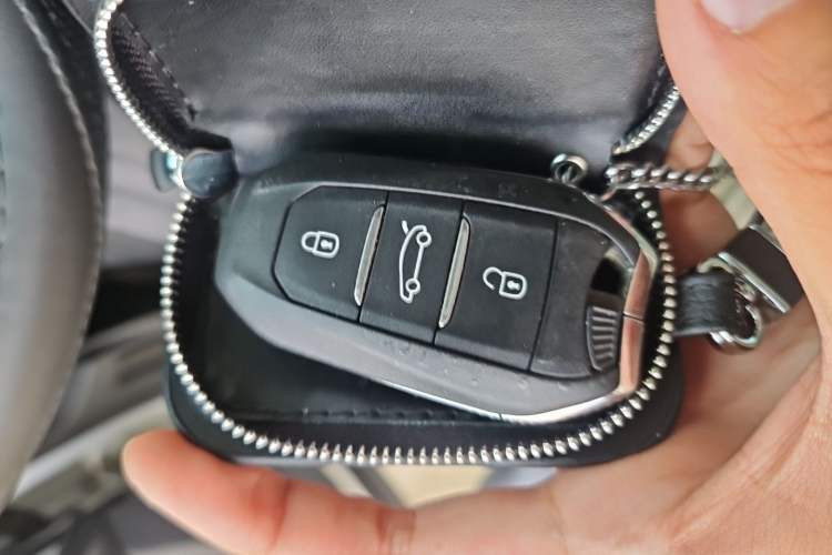 Used Peugeot 4008 2017 350THP Luxury Edition Vehicle Key