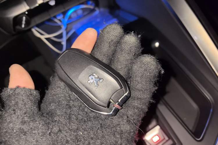 Used Peugeot 4008 2017 350THP Elite Edition Vehicle Key