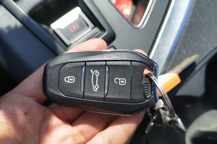 Used Peugeot 4008 2017 350THP Elite Edition Vehicle Key