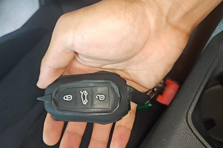 Used Peugeot 4008 2017 350THP Elite Edition Vehicle Key