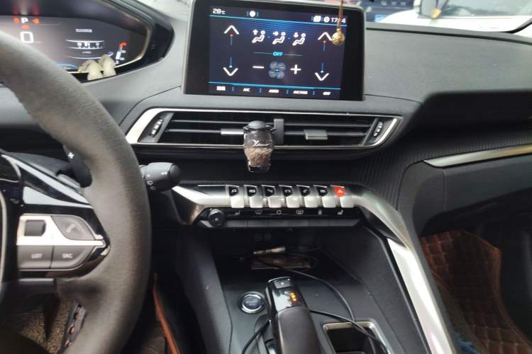 Used Peugeot 4008 2017 350THP Elite Edition Audio And AC Panel