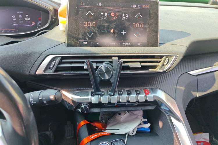 Used Peugeot 4008 2017 350THP Elite Edition Audio And AC Panel