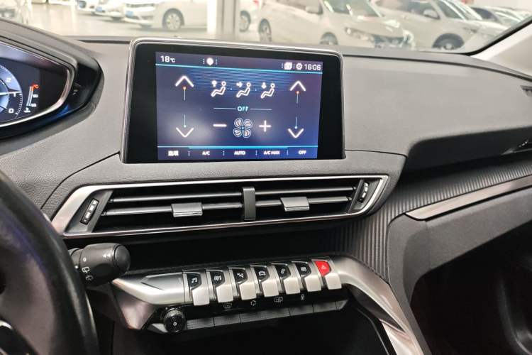 Used Peugeot 4008 2017 350THP Elite Edition Audio And AC Panel