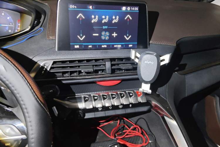 Used Peugeot 4008 2017 350THP Elite Edition Audio And AC Panel
