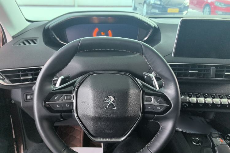 Used Peugeot 4008 2017 350THP Luxury Edition Center Console
