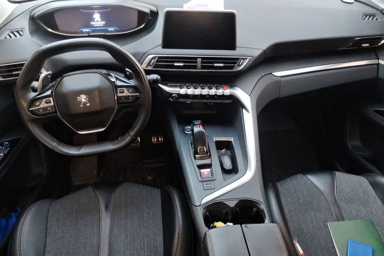 Used Peugeot 4008 2017 350THP Elite Edition Center Console