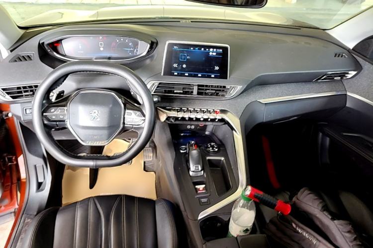 Used Peugeot 4008 2017 350THP Luxury Edition Center Console