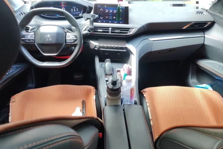 Used Peugeot 4008 2017 350THP Elite Edition Center Console