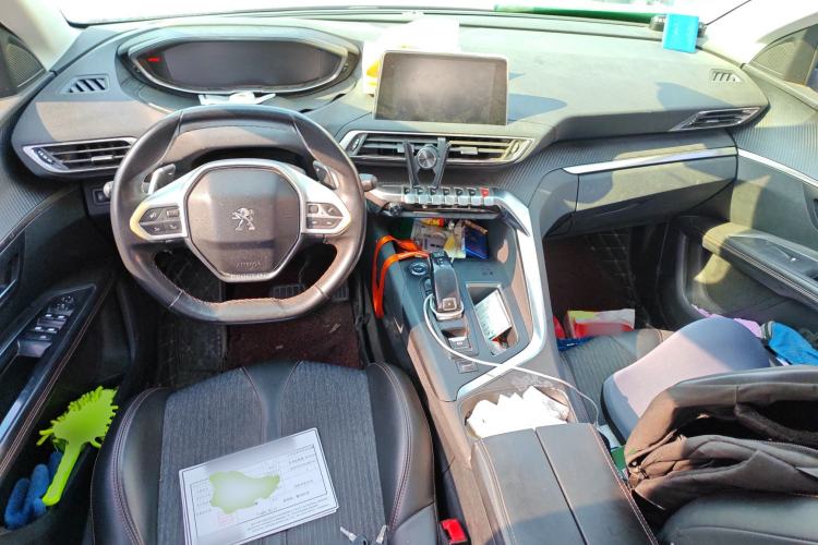 Used Peugeot 4008 2017 350THP Elite Edition Center Console
