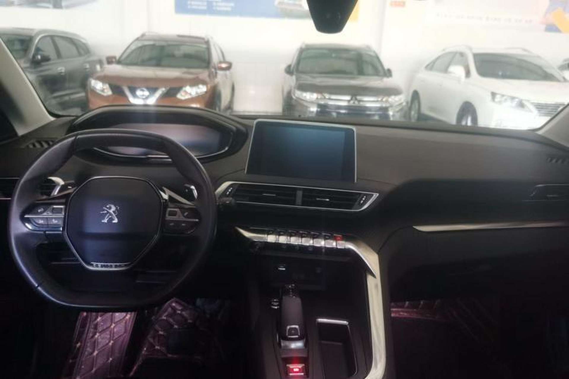 Used Peugeot 4008 2017 350THP Elite Edition Center Console