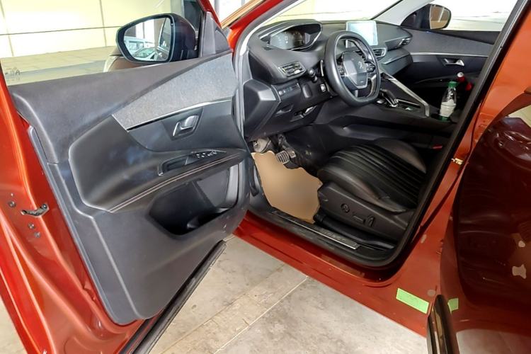 Used Peugeot 4008 2017 350THP Luxury Edition Driver Seat