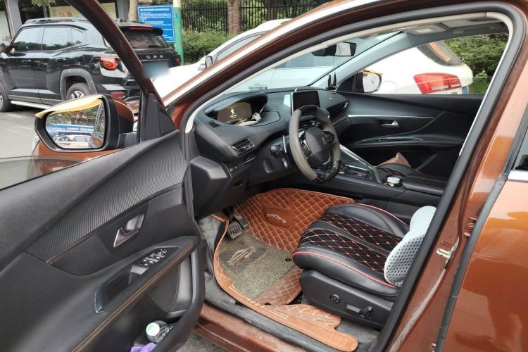 Used Peugeot 4008 2017 350THP Elite Edition Driver Seat