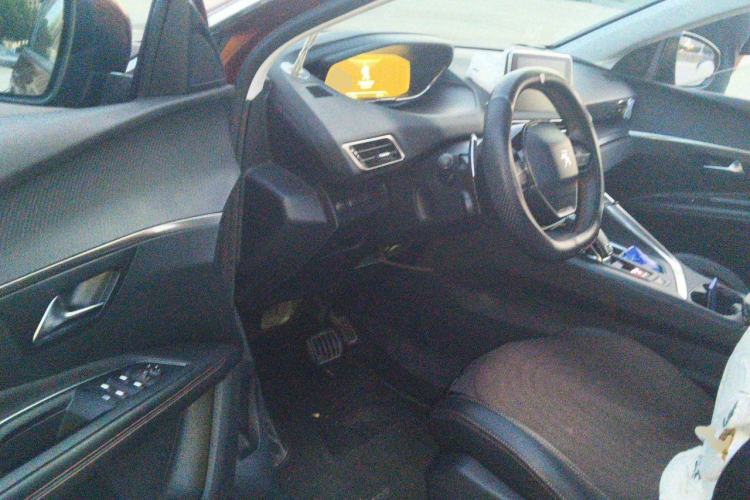 Used Peugeot 4008 2017 350THP Elite Edition Driver Seat