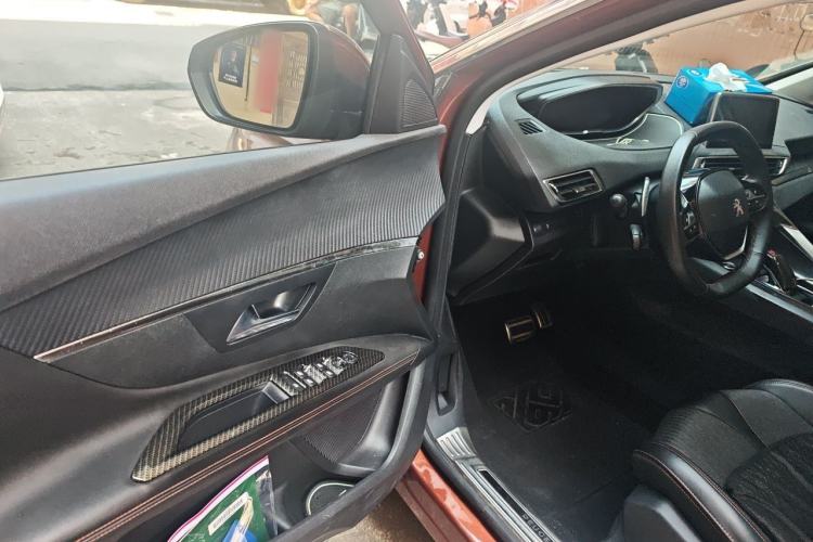 Used Peugeot 4008 2017 350THP Elite Edition Driver Seat