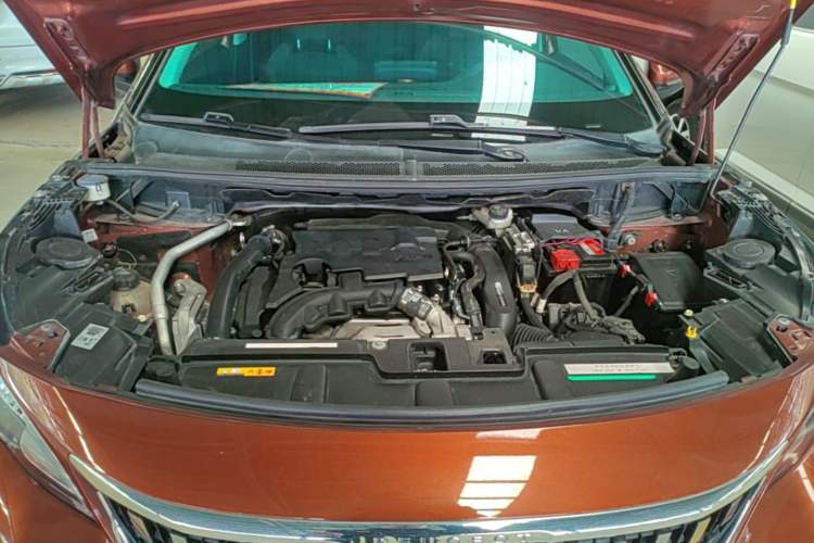 Used Peugeot 4008 2017 350THP Elite Edition Engine Bay