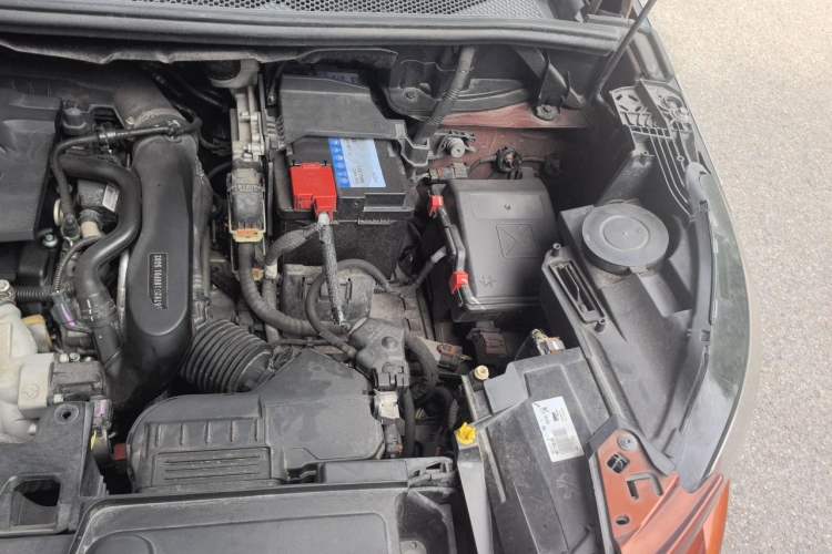 Used Peugeot 4008 2017 350THP Elite Edition Engine Bay Left