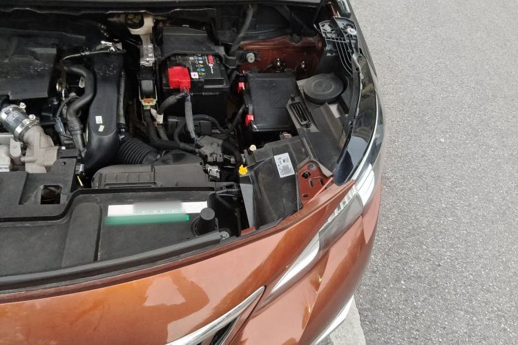 Used Peugeot 4008 2017 350THP Elite Edition Engine Bay Left