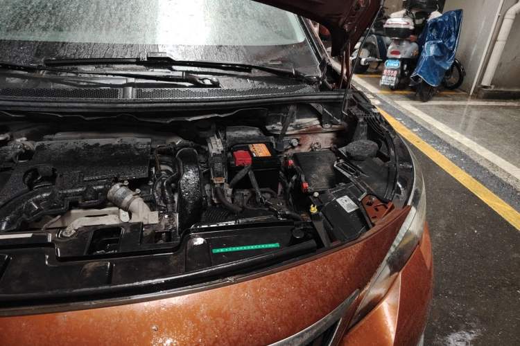 Used Peugeot 4008 2017 350THP Elite Edition Engine Bay Left