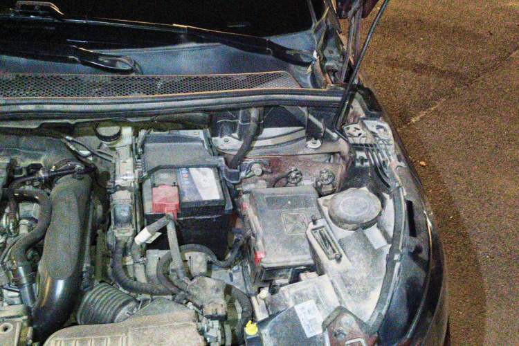 Used Peugeot 4008 2017 350THP Elite Edition Engine Bay Left