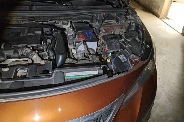Used Peugeot 4008 2017 350THP Elite Edition Engine Bay Left