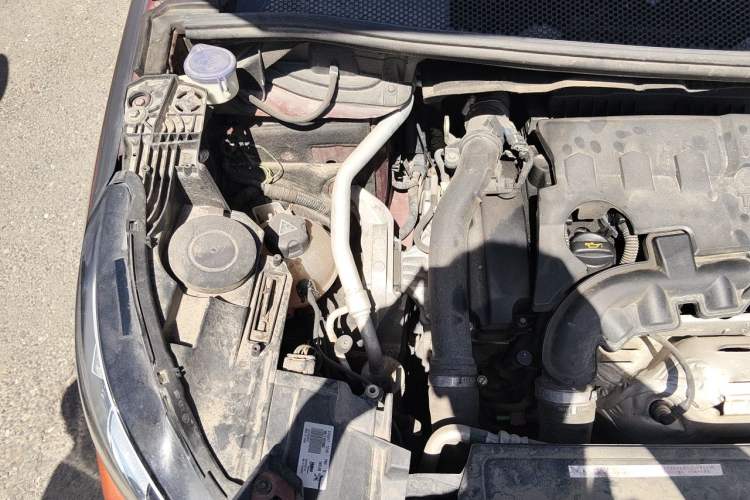 Used Peugeot 4008 2017 350THP Elite Edition Engine Bay Right