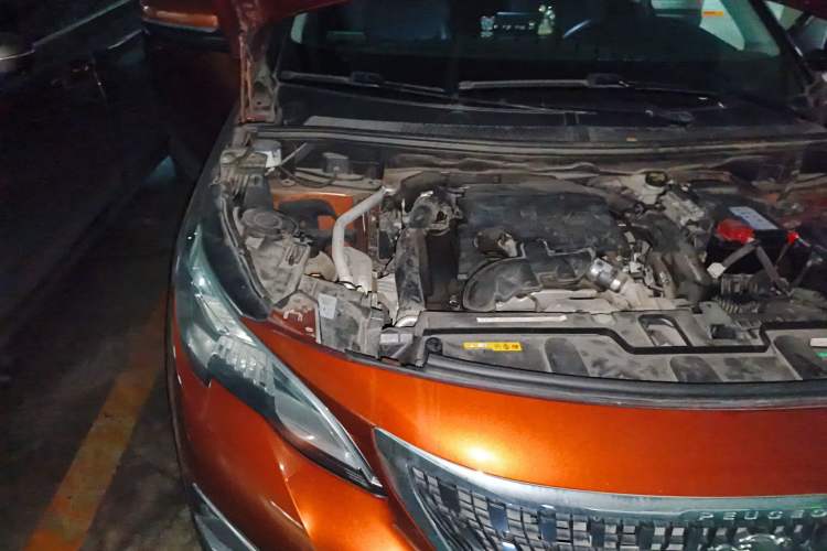 Used Peugeot 4008 2017 350THP Elite Edition Engine Bay Right