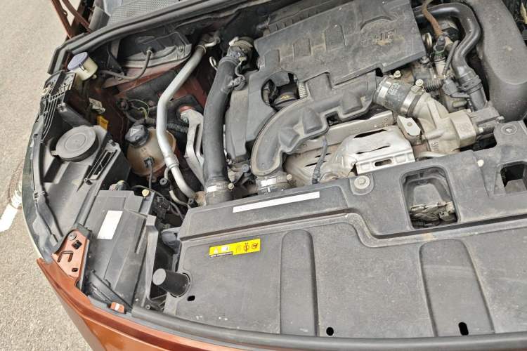 Used Peugeot 4008 2017 350THP Elite Edition Engine Bay Right