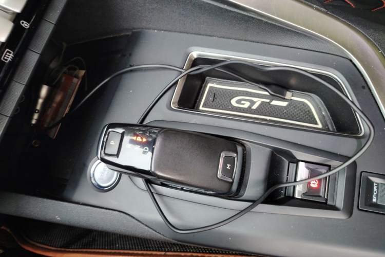 Used Peugeot 4008 2017 350THP Elite Edition Gear Lever