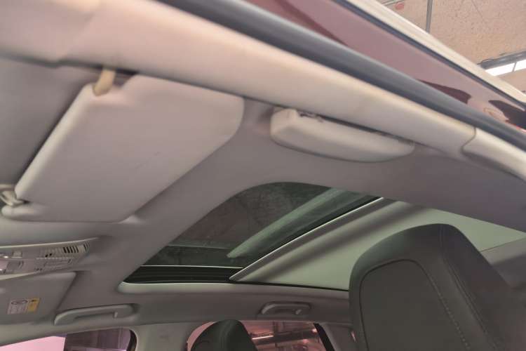 Used Peugeot 4008 2017 350THP Elite Edition Headliner