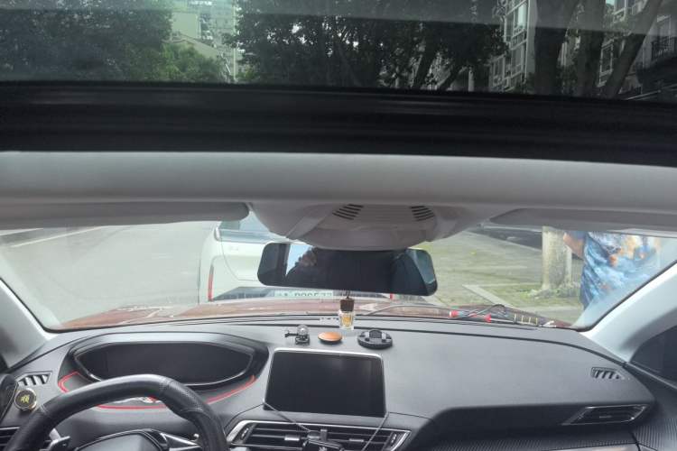 Used Peugeot 4008 2017 350THP Elite Edition Headliner