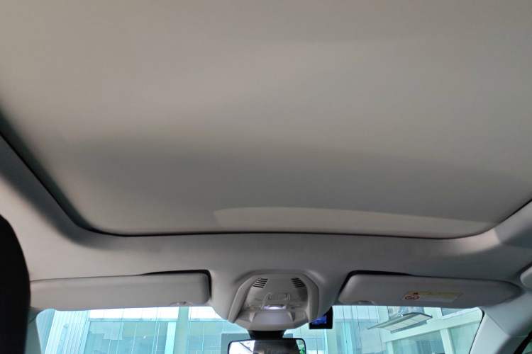 Used Peugeot 4008 2017 350THP Elite Edition Headliner