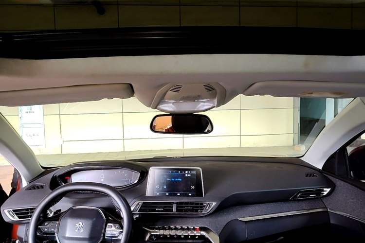 Used Peugeot 4008 2017 350THP Luxury Edition Headliner