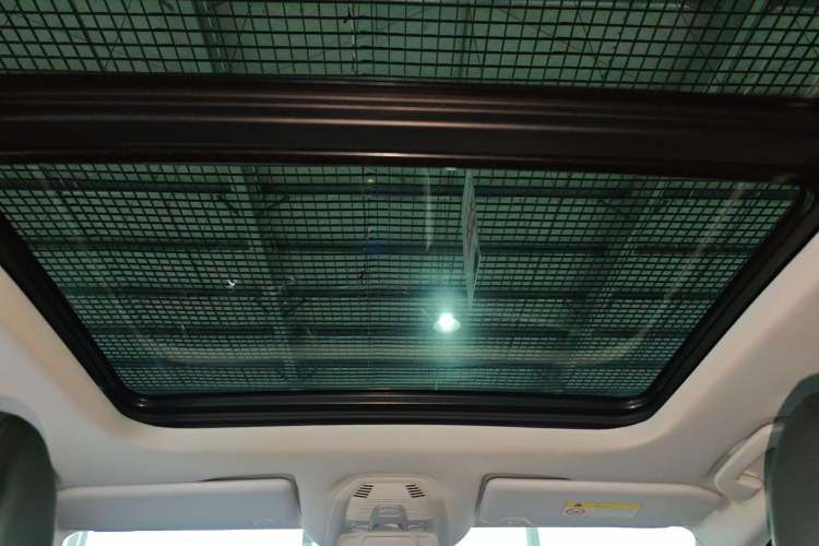 Used Peugeot 4008 2017 380THP Elite Edition Headliner