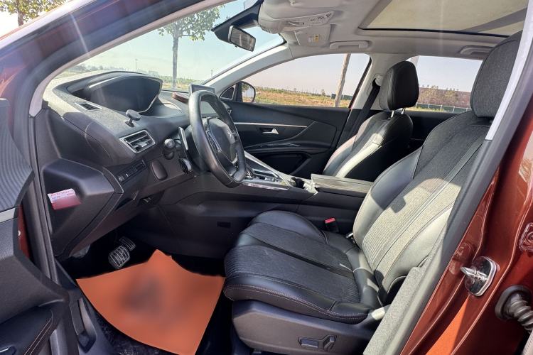 Used Peugeot 4008 2017 350THP Elite Edition Interior 1