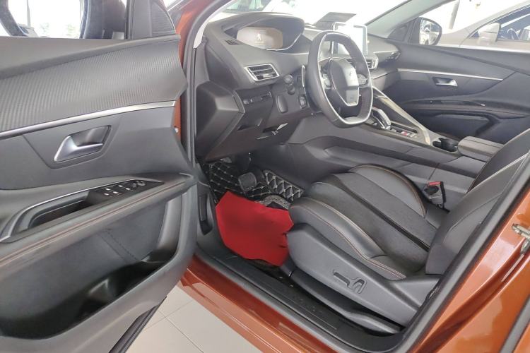 Used Peugeot 4008 2017 380THP Elite Edition Interior 2