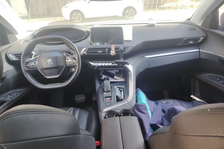 Used Peugeot 4008 2017 350THP Elite Edition Interior 2