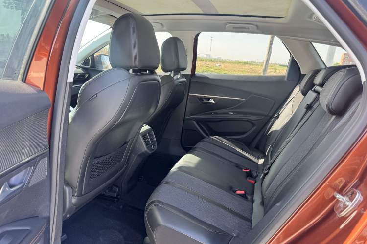 Used Peugeot 4008 2017 350THP Elite Edition Interior 3