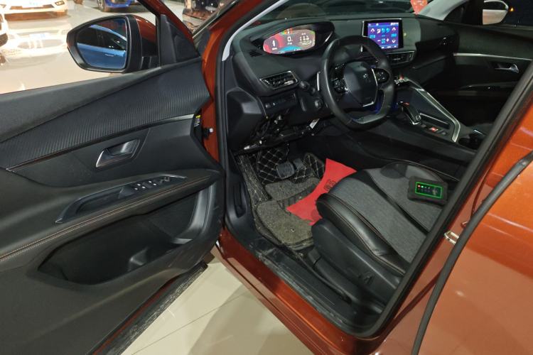 Used Peugeot 4008 2017 380THP Elite Edition Interior 3