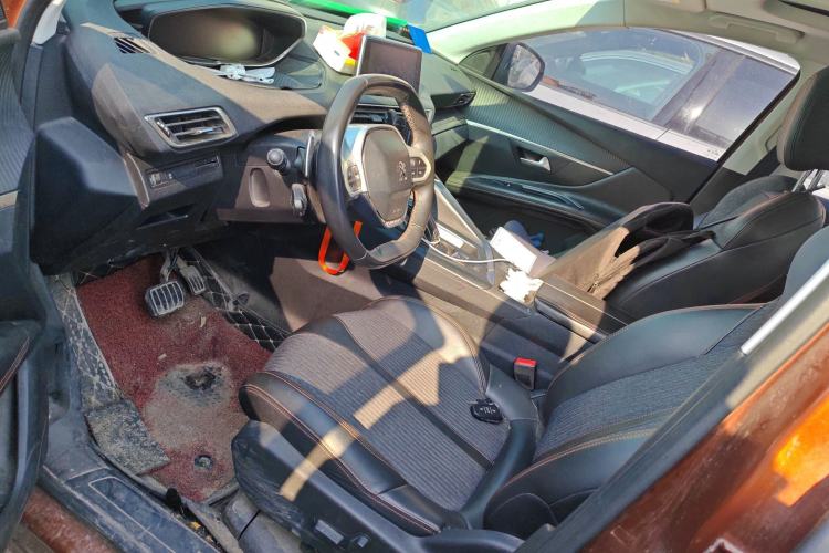 Used Peugeot 4008 2017 350THP Elite Edition Left Front Seat