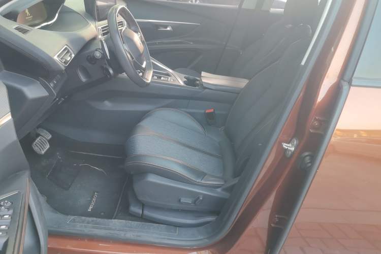 Used Peugeot 4008 2017 350THP Elite Edition Left Front Seat