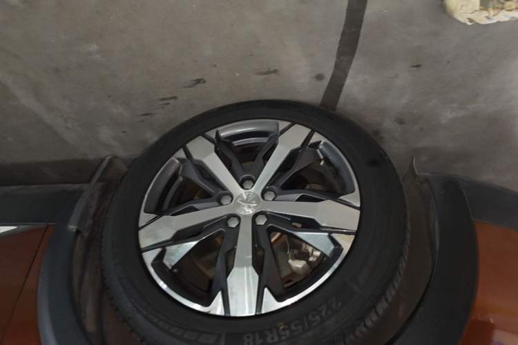 Used Peugeot 4008 2017 380THP Elite Edition Left Front Wheel Hub