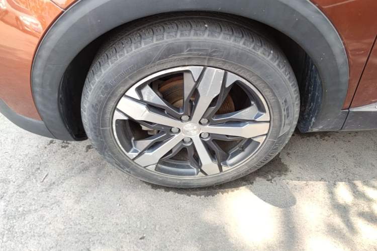 Used Peugeot 4008 2017 350THP Elite Edition Left Front Wheel Hub