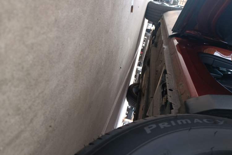 Used Peugeot 4008 2017 350THP Elite Edition Left Side Sill